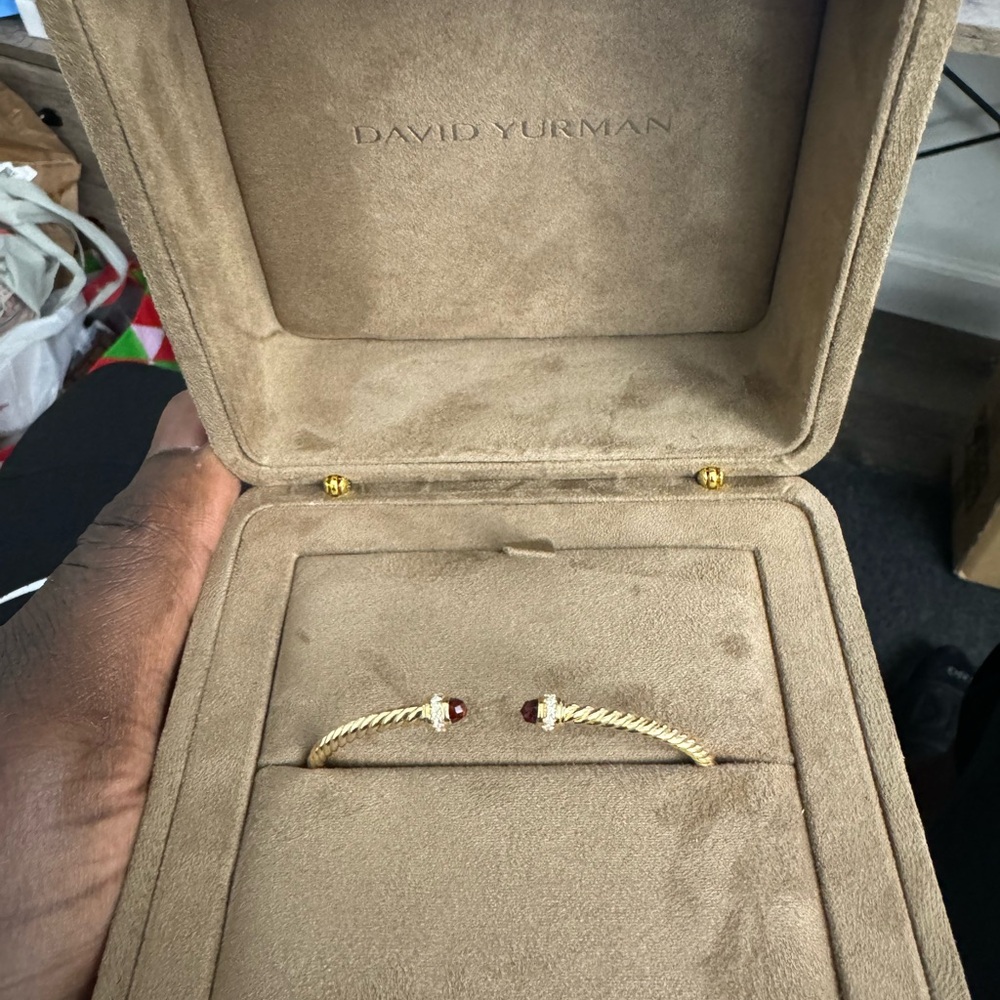 Brand New unworned David Yurman gold and diamond bracelet with garnet accents. - Picture 3 of 5